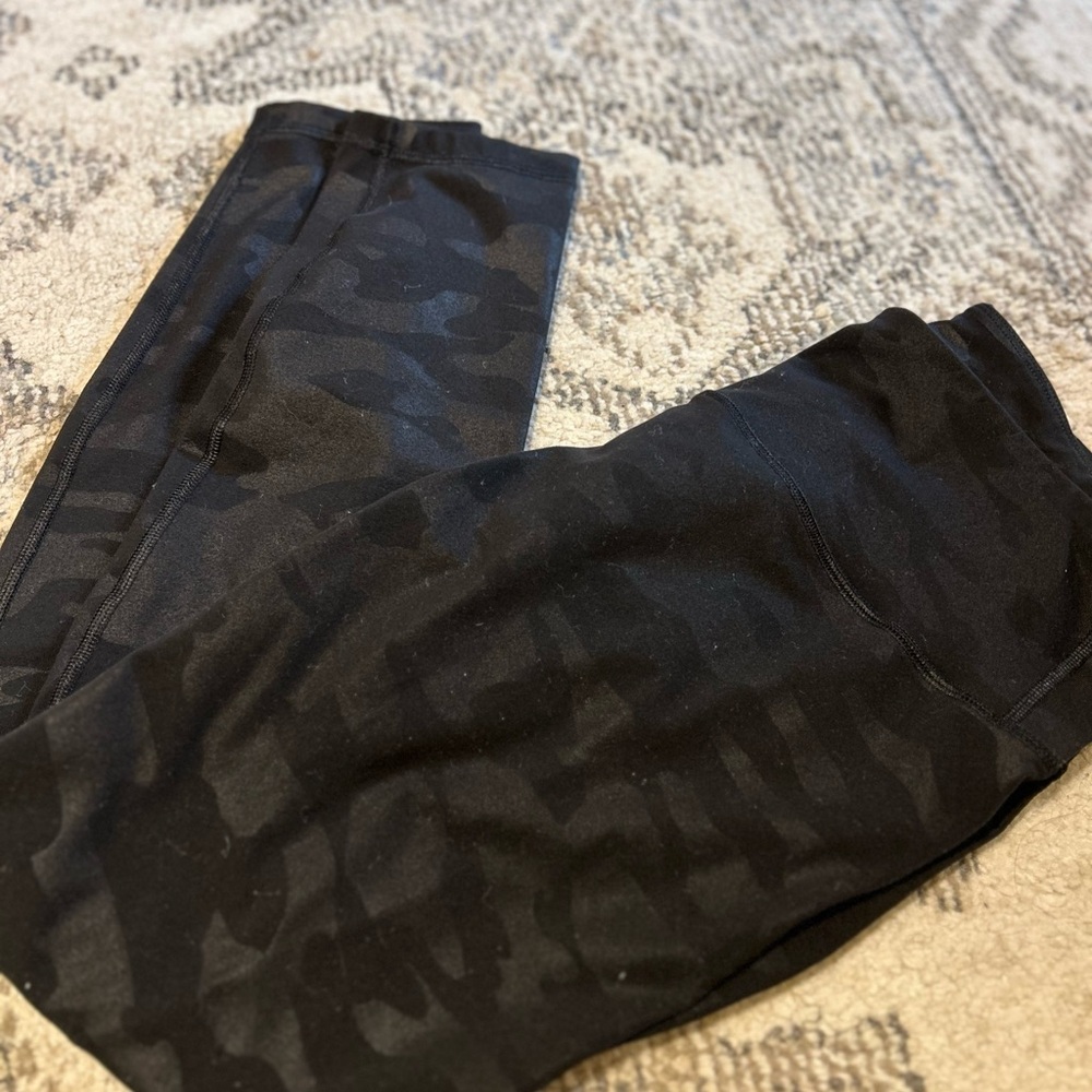 Old Navy Active Black Patterned Leggings